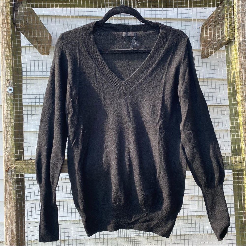 J Crew V neck Italian cashmere sweater